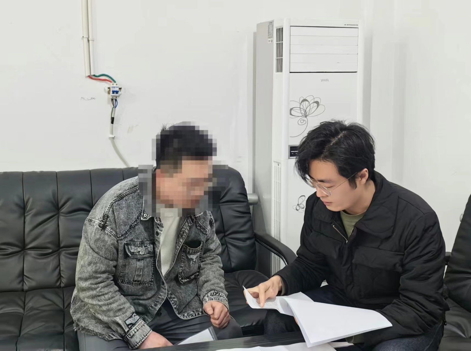 2023年5月30日，天倪律所蚂蚁刑辩团队援藏律师贾子巍为亚东县政府办某合作协议提供法律咨询。
