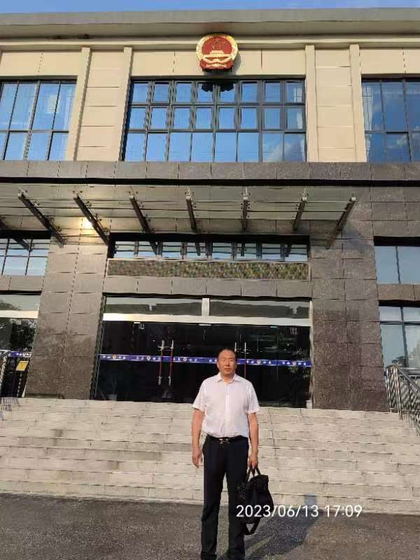 2023年6月13日，天倪律所蚂蚁刑辩团队律师张志华、付士峰在淮安市人民检察院立案监督。
