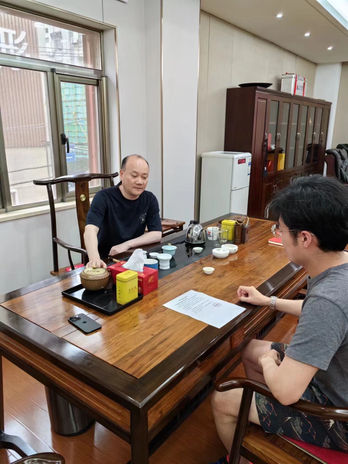 2023年7月7日，天倪律所蚂蚁刑辩团队律师贾子巍前往康美公司处理法律问题。