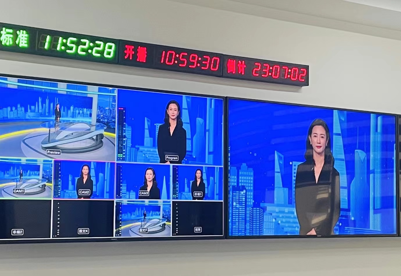 2023年10月18日，天倪律所蚂蚁刑辩团队律师贺诗岚参加电视台普法节目录制。