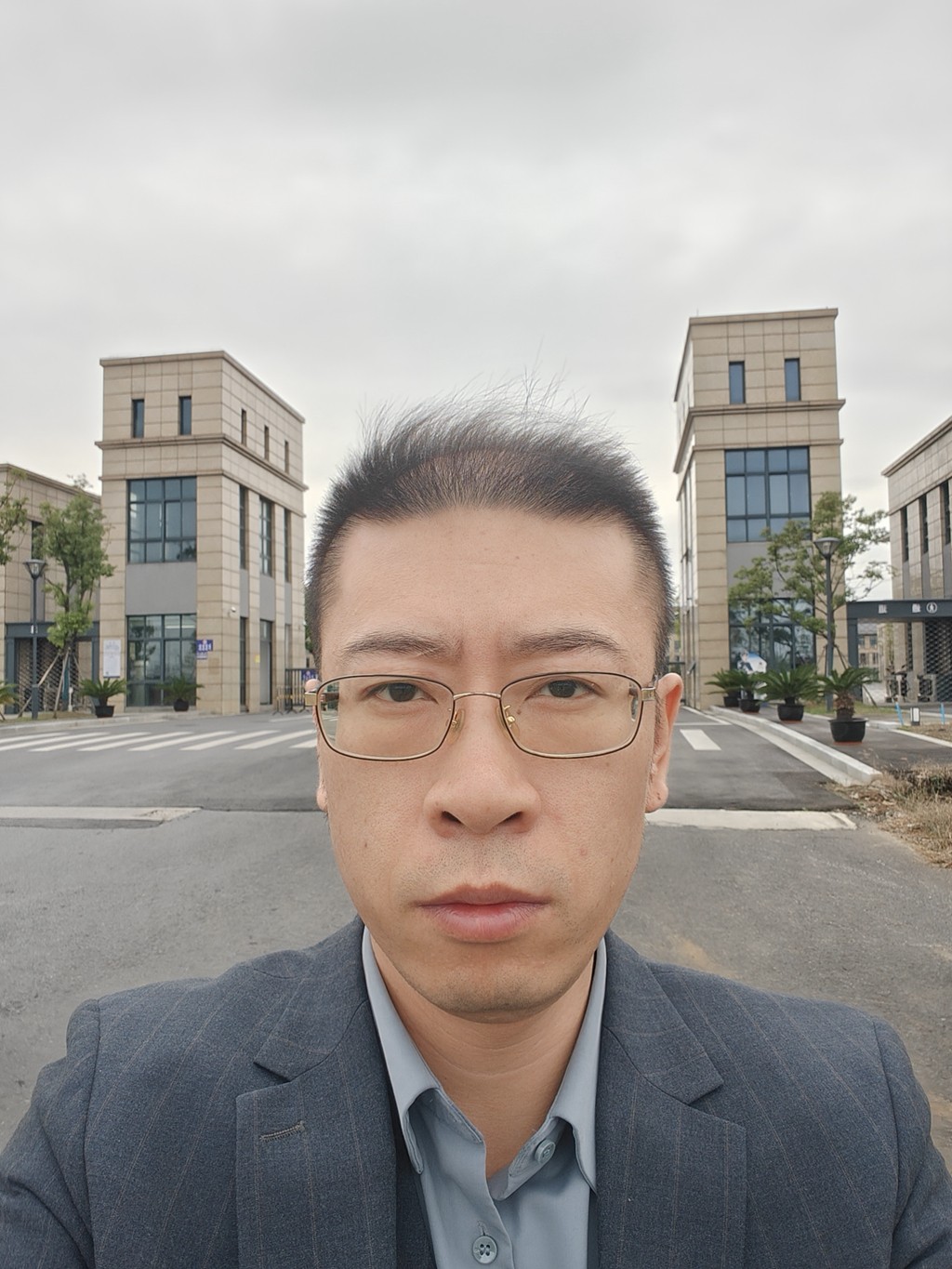 2024年11月19日，天倪律所蚂蚁刑辩团队律师王鑫前往南京市第四看守所会见故意伤害案当事人林某某。