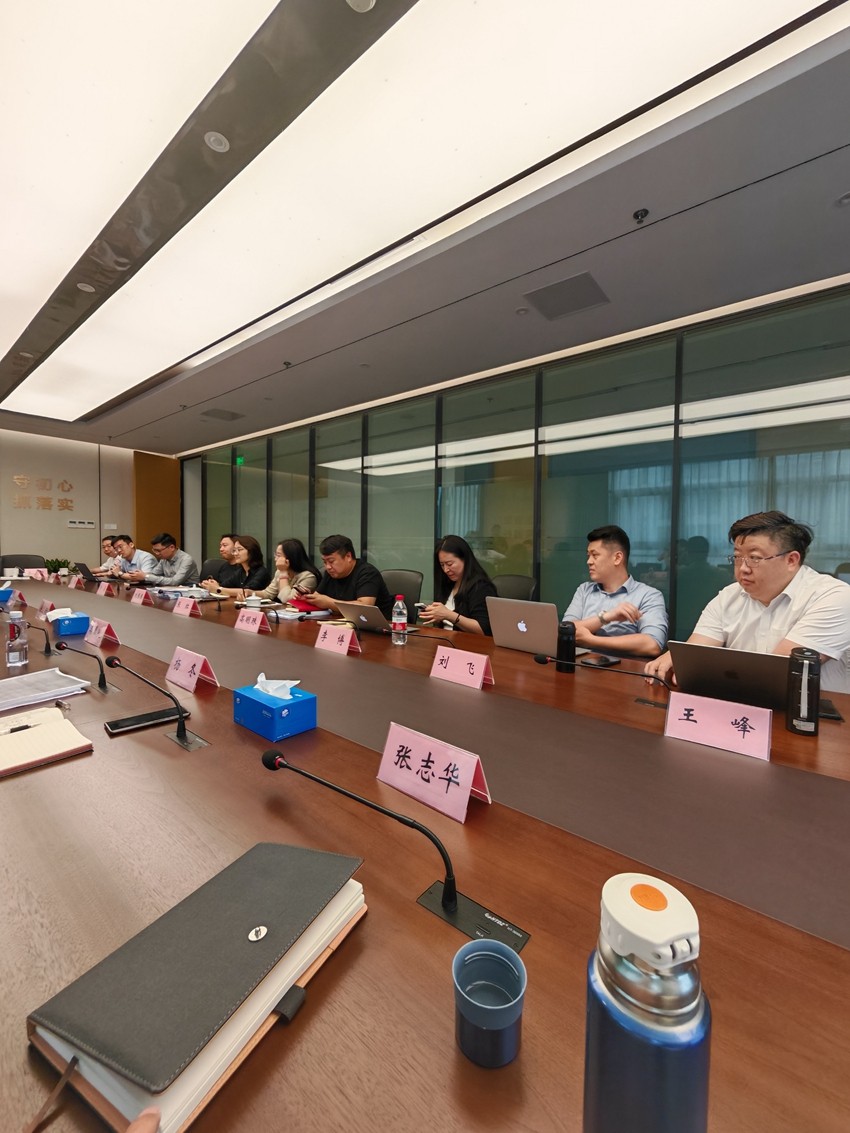 2025年5月20日，天倪律所蚂蚁刑辩团队律师李良参加江苏省首届检律模拟法庭赛备战活动，天倪律所主任、蚂蚁刑辩团队负责人张志华律师对全省参赛选手进行现场指导