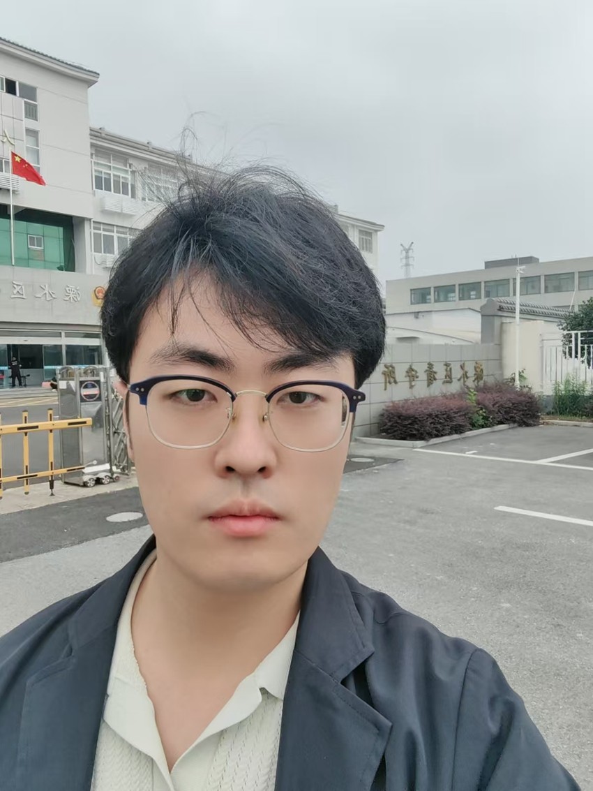 2025年6月9日，天倪律所蚂蚁刑辩团队律师贾子巍前往南京市溧水区看守所会见诈骗罪、偷越国边境罪当事人钟某