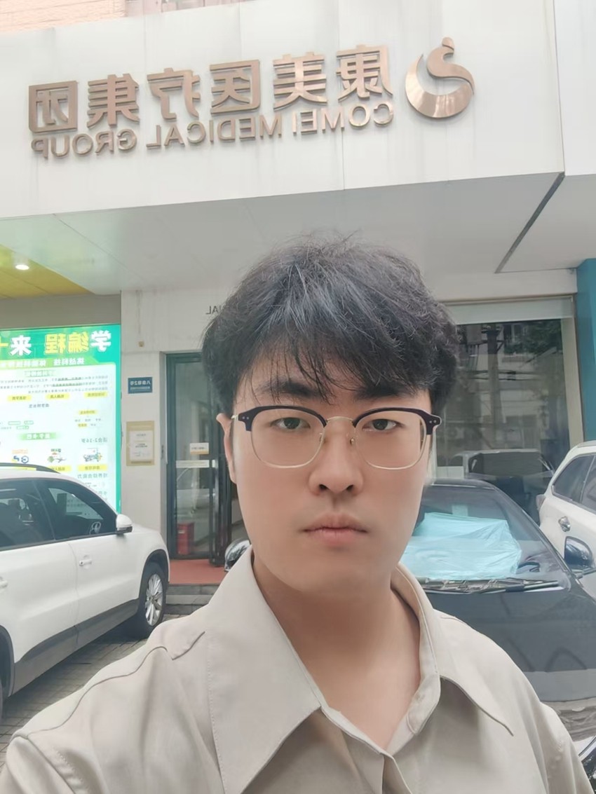 2025年6月13日，天倪律所蚂蚁刑辩团队律师贾子巍前往顾问单位康美公司对接案件材料