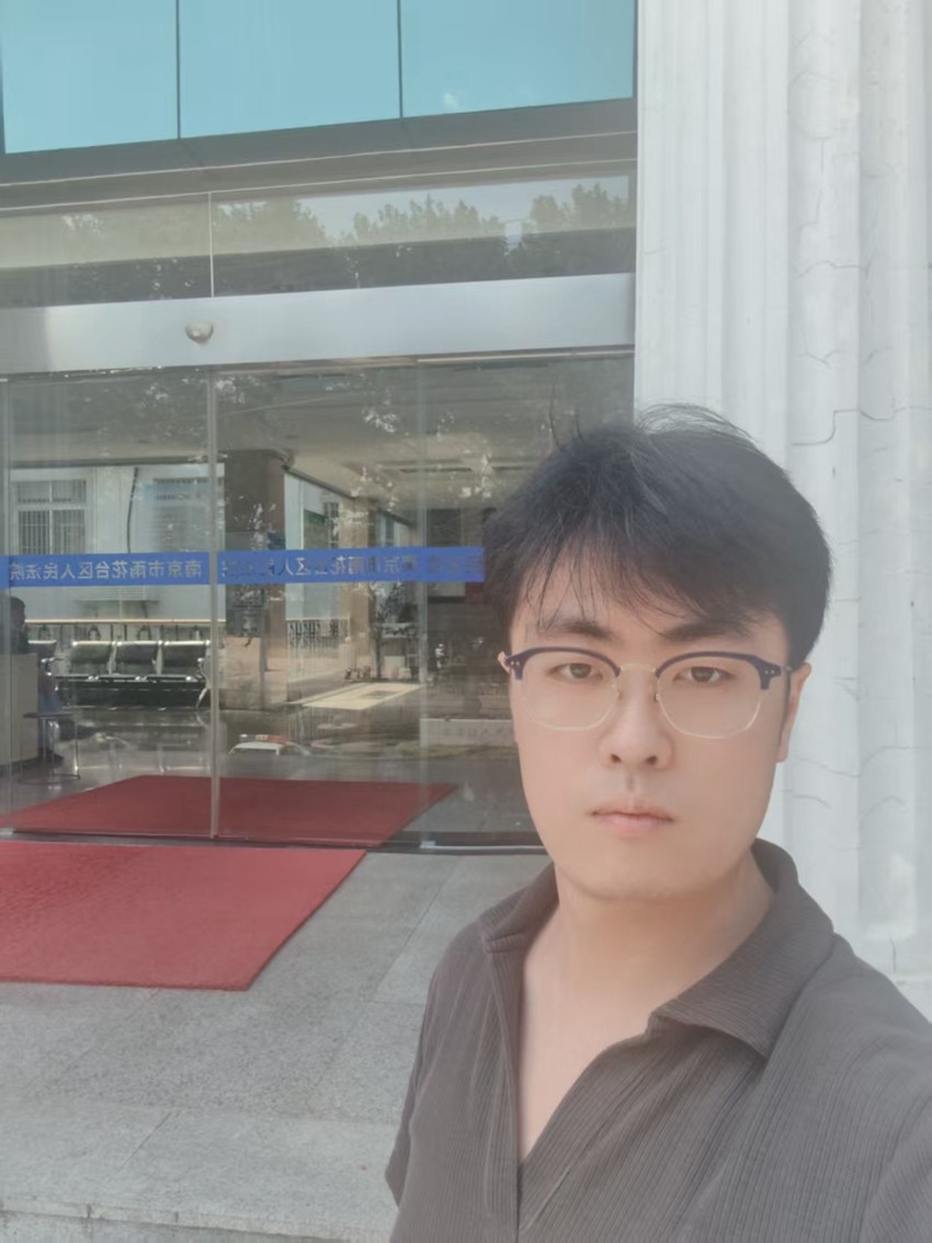 2025年7月7日,天倪律所蚂蚁刑辩团队律师贾子巍前往南京市雨花台区人民法院就百信德公司建设工程分包合同纠纷开庭