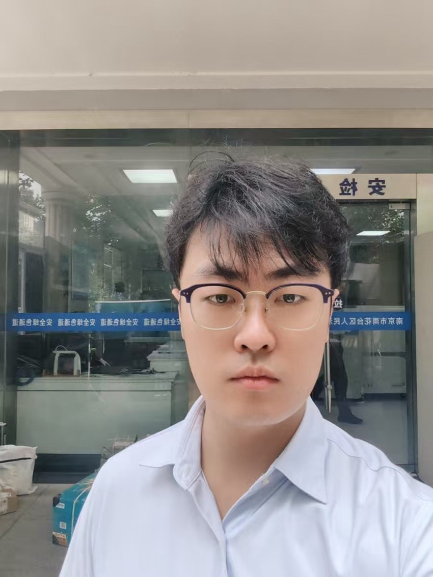 2025年7月9日,天倪律所蚂蚁刑辩团队律师贾子巍前往南京市雨花台区人民法院就百信德公司建设工程分包合同纠纷进行调解