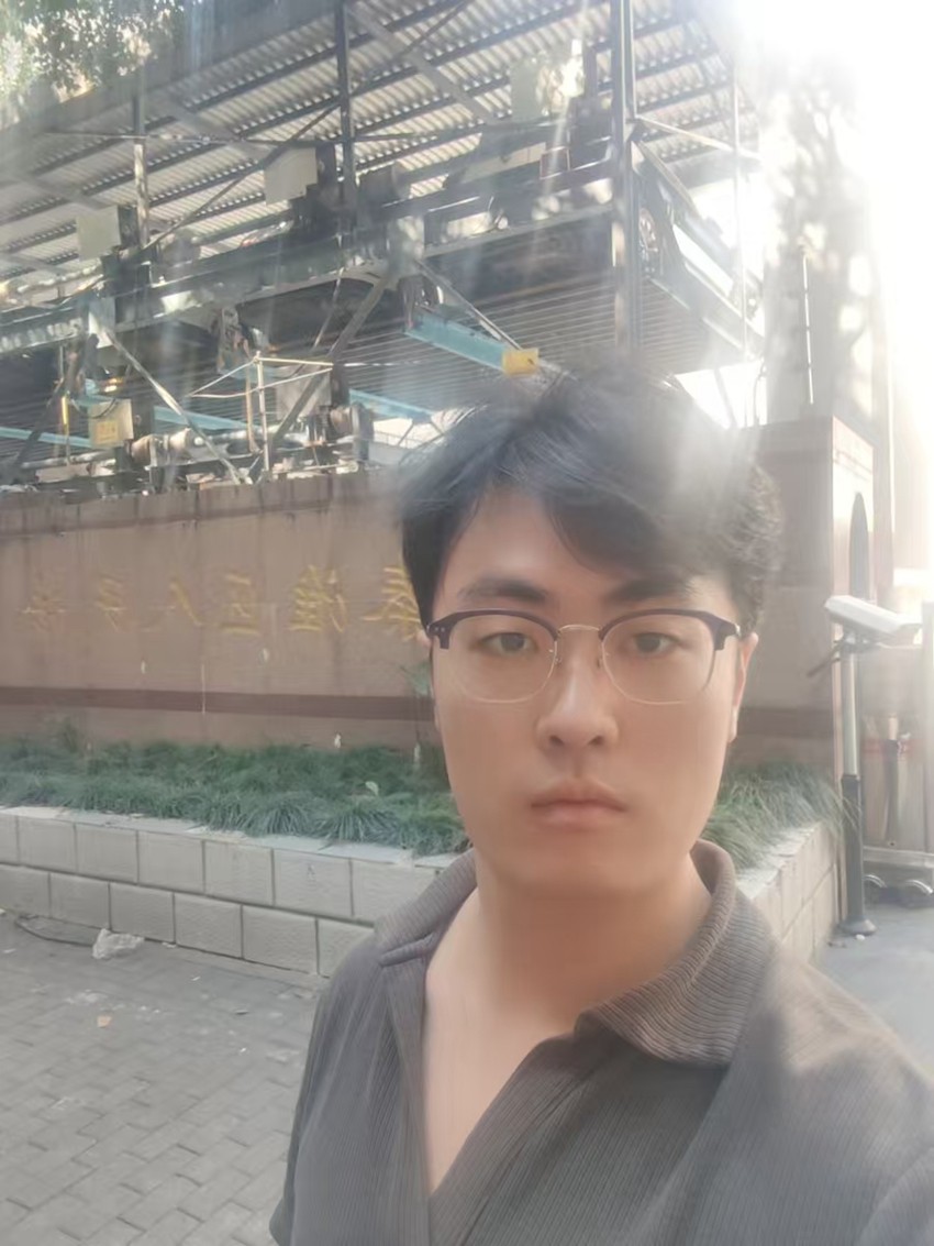 2025年7月18日，天倪律所蚂蚁刑辩团队律师贾子巍前往南京市秦淮区人民法院就康美公司与谷某名誉权侵权案件立案