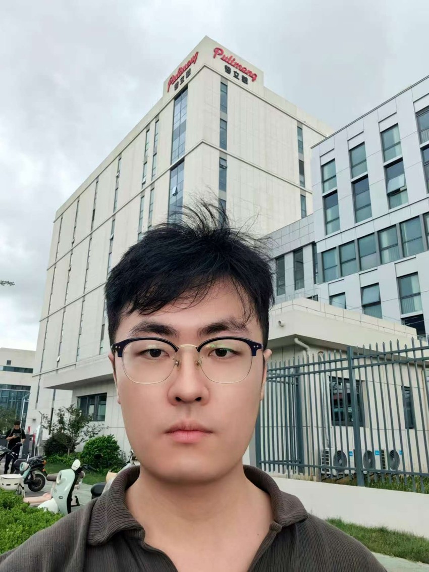 2025年8月1日，天倪律所蚂蚁刑辩团队律师贾子巍前往顾问单位某整形医院协助合同磋商